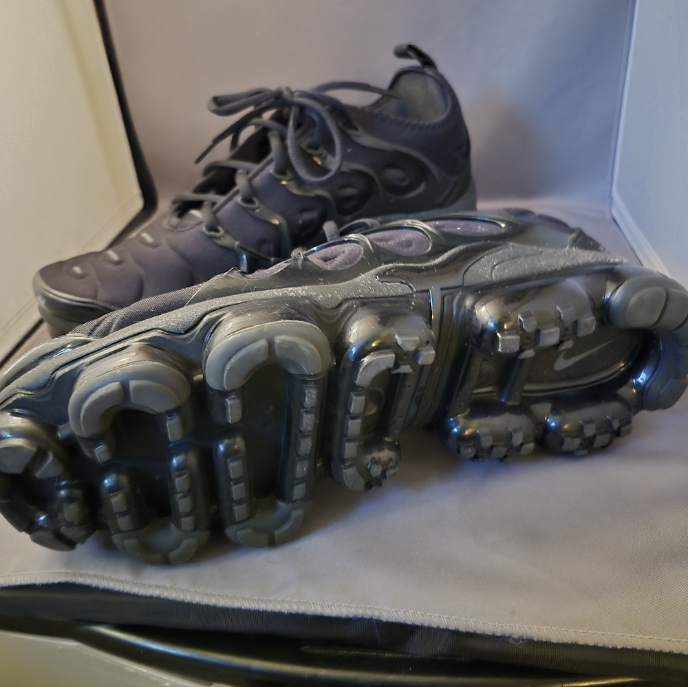 Nike AirMax Size 10.5 - Picture 5 of 6